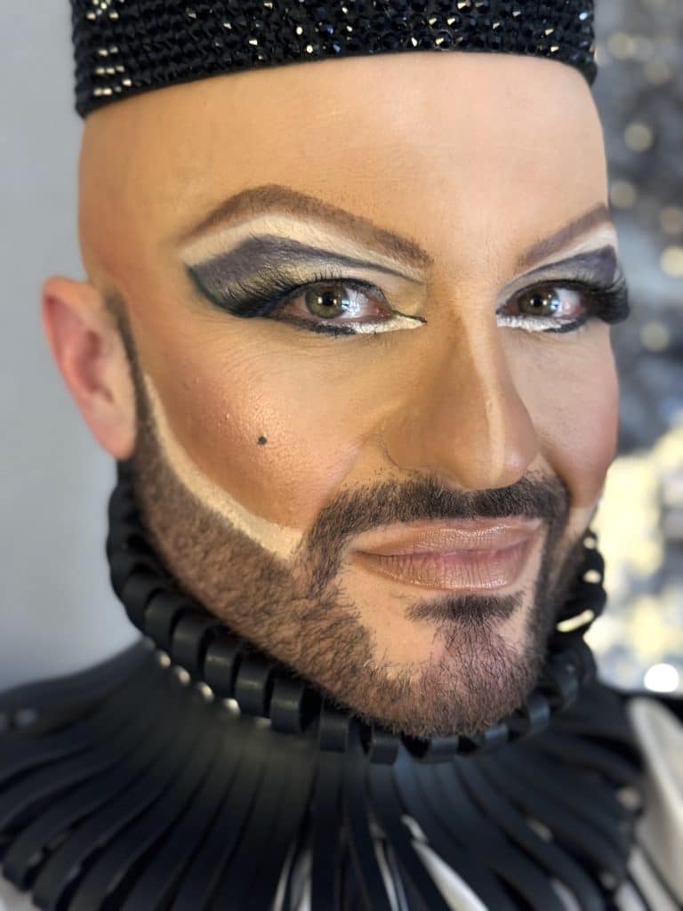 Le détail du maquillage - Drag queen Patchouli
